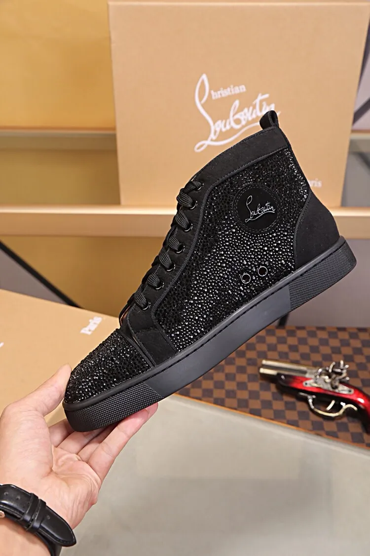 Ex-factory price 480. christian louboutin (CL red sole shoes) counter hot diamond series, high-top casual sneakers for couples 📢 📢 📢 Exclusive hot style release 🎈🎈💪 Movable latex feet 👻 Finished outsole sewing line [satisfied] 😝Female 35-40# Male 38#-46, global supply😝 [Top version]: original imported cowhide upper, top original leather lining, original molded TPU outsole, original 1:1 detail processing, original shoe last, large quantity available from stock,
